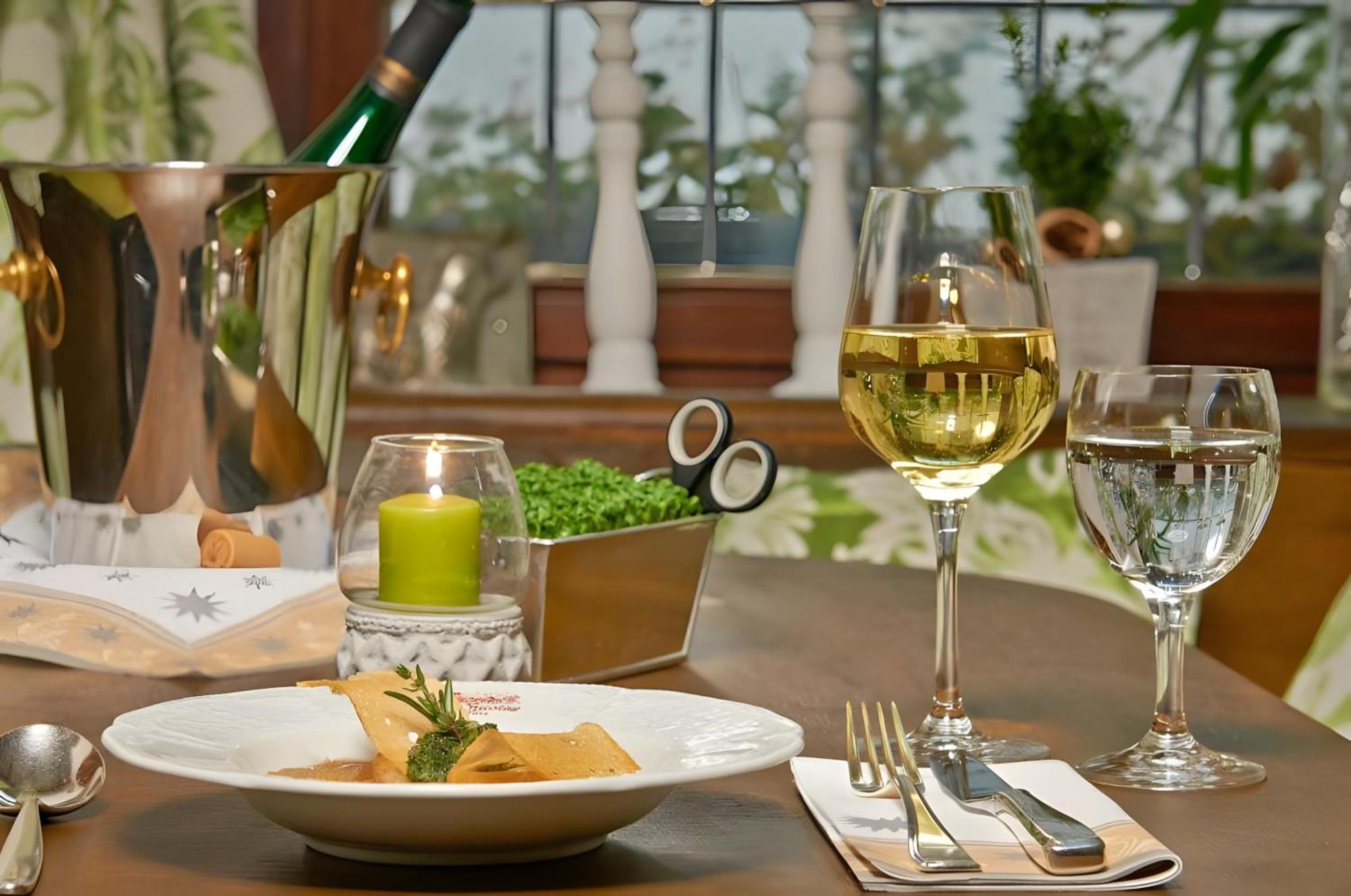 Vegan Hotel Und Restaurants Nicolay 1881 Целтинген-Рахтиг Екстериор снимка