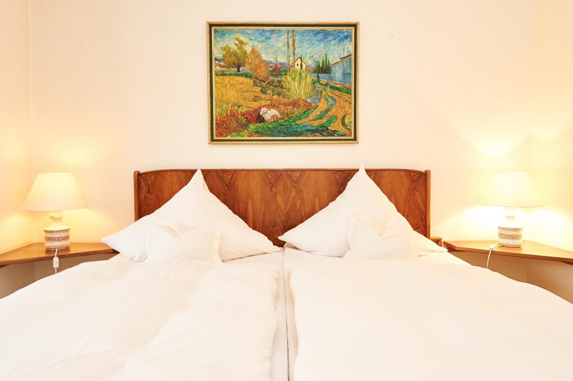 Vegan Hotel Und Restaurants Nicolay 1881 Целтинген-Рахтиг Екстериор снимка